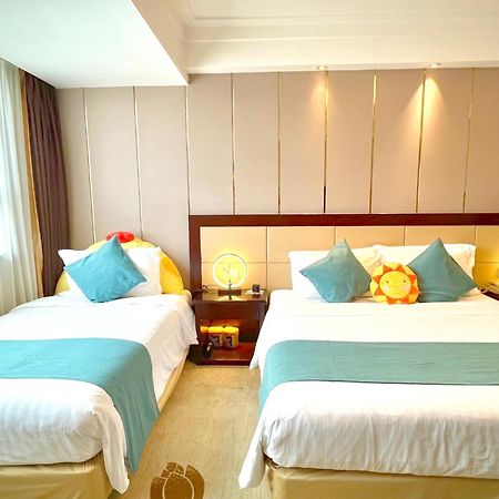 Jin Jiang West Capital International Hotel The Bell And Drum Tower Muslim Quarter & Metro Line 6 & Indoor Swimming Pool & Self-Service Free Laundry Room Xi'an  Exterior photo