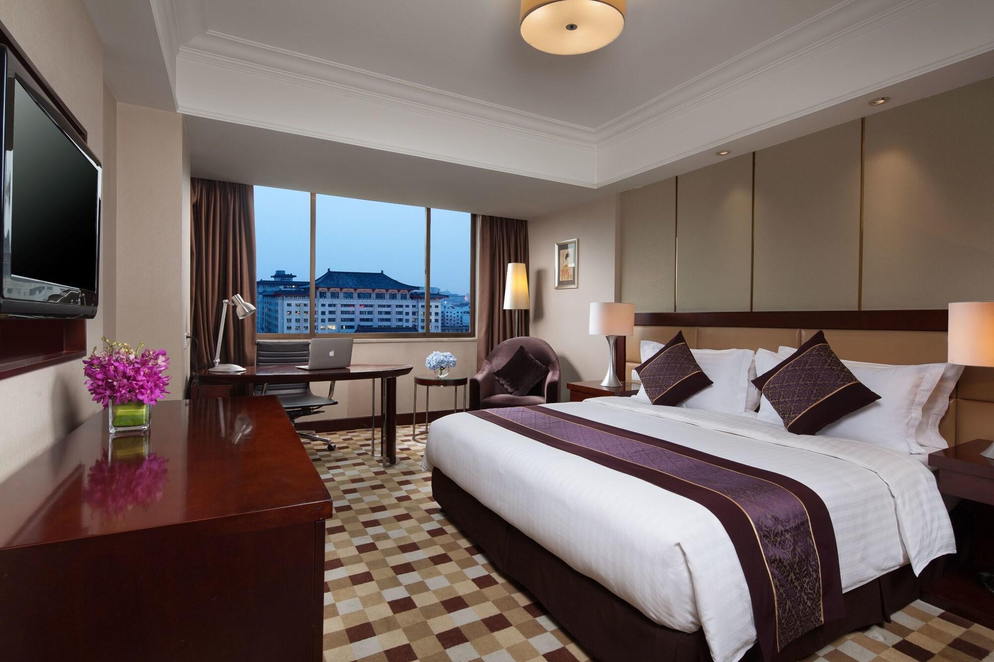 Jin Jiang West Capital International Hotel The Bell And Drum Tower Muslim Quarter & Metro Line 6 & Indoor Swimming Pool & Self-Service Free Laundry Room Xi'an  Exterior photo