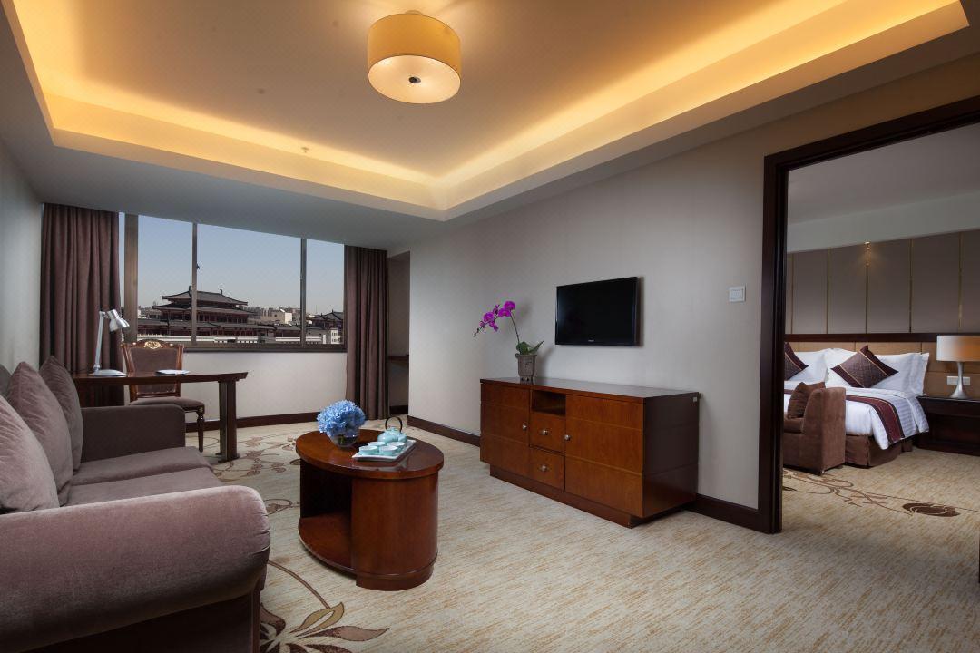 Jin Jiang West Capital International Hotel The Bell And Drum Tower Muslim Quarter & Metro Line 6 & Indoor Swimming Pool & Self-Service Free Laundry Room Xi'an  Exterior photo