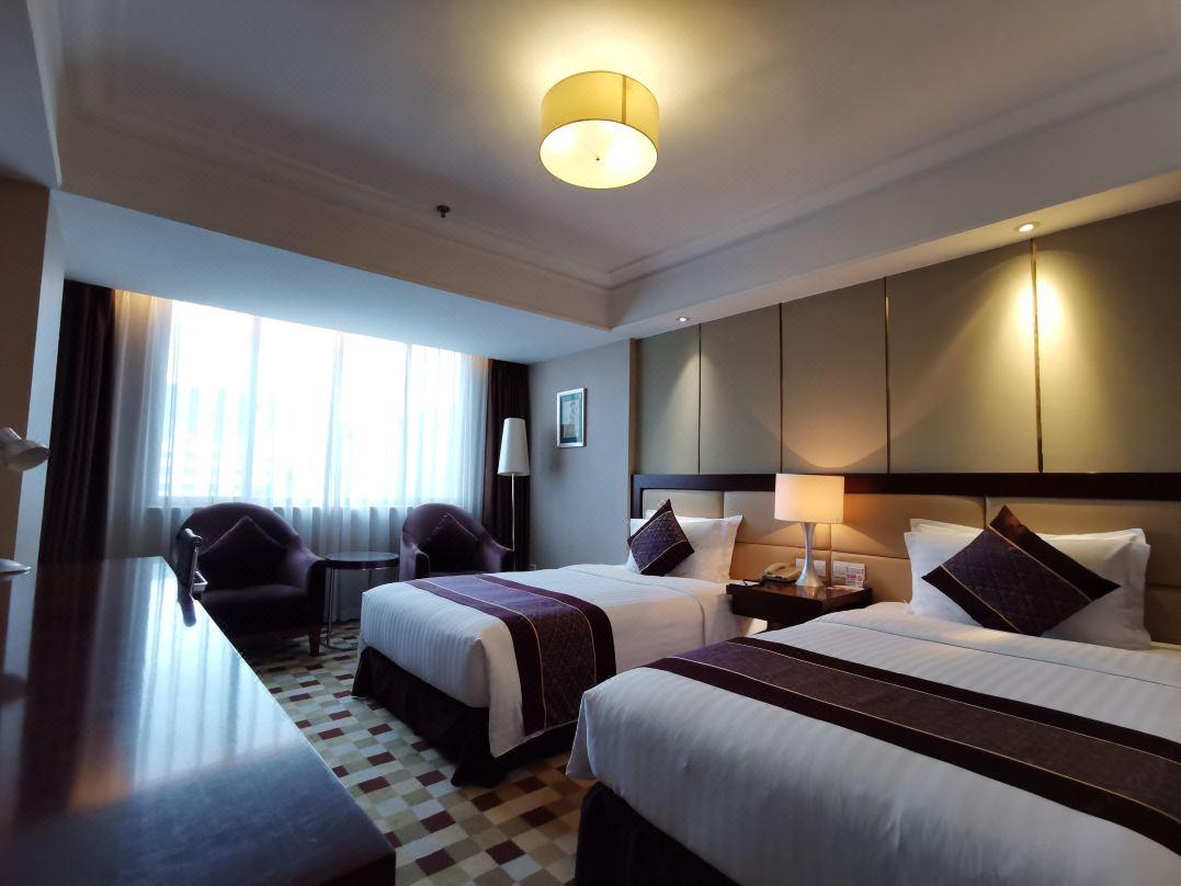 Jin Jiang West Capital International Hotel The Bell And Drum Tower Muslim Quarter & Metro Line 6 & Indoor Swimming Pool & Self-Service Free Laundry Room Xi'an  Exterior photo