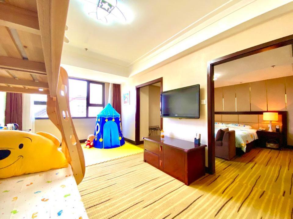 Jin Jiang West Capital International Hotel The Bell And Drum Tower Muslim Quarter & Metro Line 6 & Indoor Swimming Pool & Self-Service Free Laundry Room Xi'an  Exterior photo