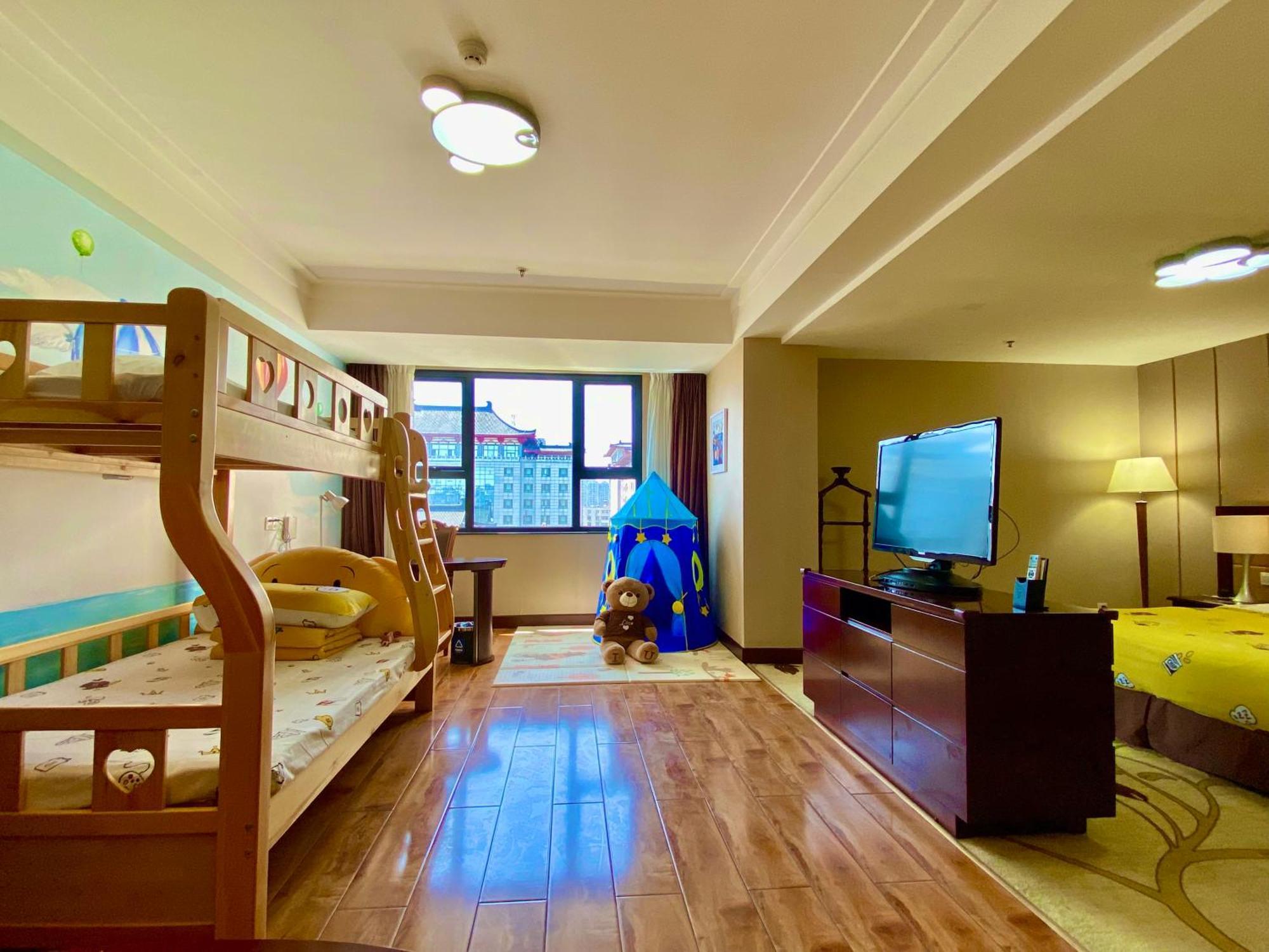 Jin Jiang West Capital International Hotel The Bell And Drum Tower Muslim Quarter & Metro Line 6 & Indoor Swimming Pool & Self-Service Free Laundry Room Xi'an  Exterior photo