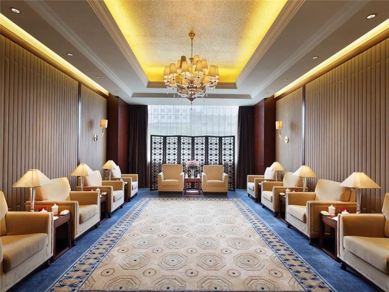 Jin Jiang West Capital International Hotel The Bell And Drum Tower Muslim Quarter & Metro Line 6 & Indoor Swimming Pool & Self-Service Free Laundry Room Xi'an  Exterior photo
